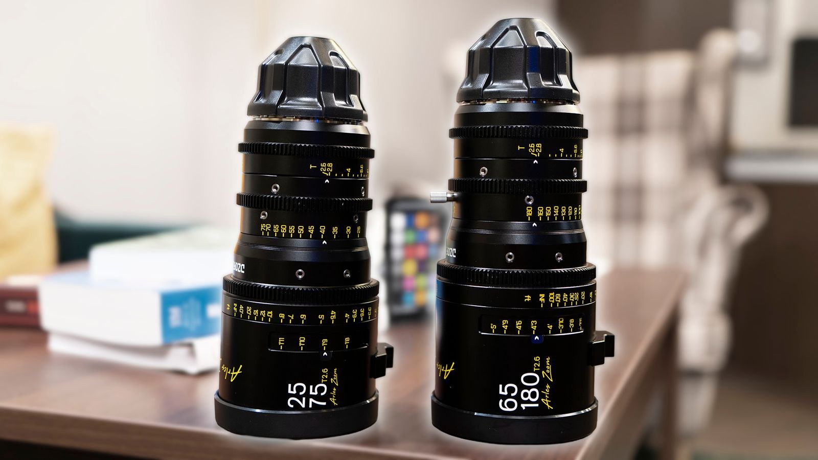 Portada de DZOFILM Arles: dos zooms de cine que cubren de 25 a 180 mm sin cambiar el color